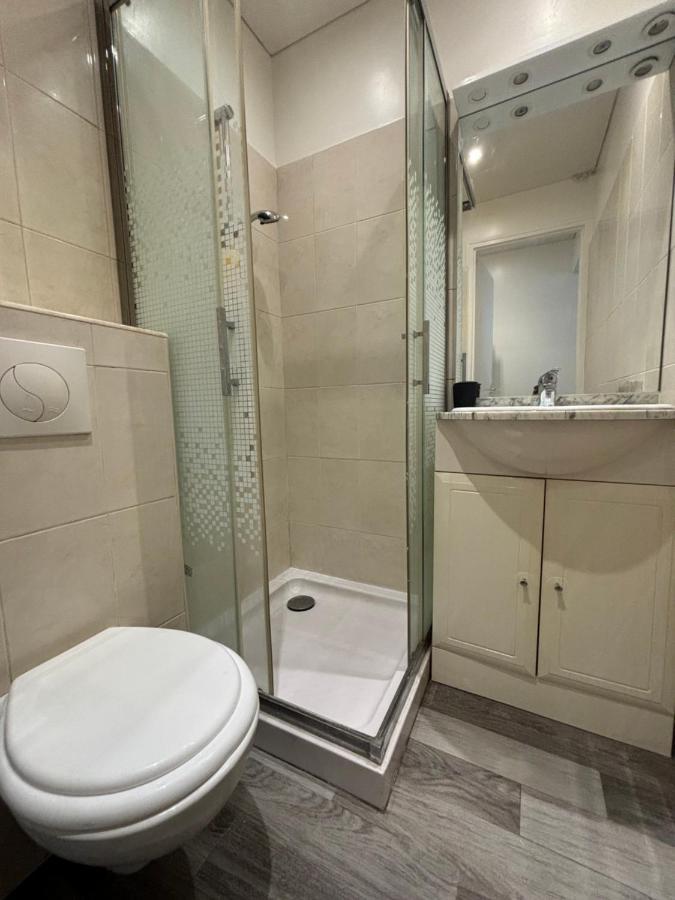 Apartament Ecrin De Verdure Au Chesnay Et Parking Gratuit Le Chesnay  Zewnętrze zdjęcie